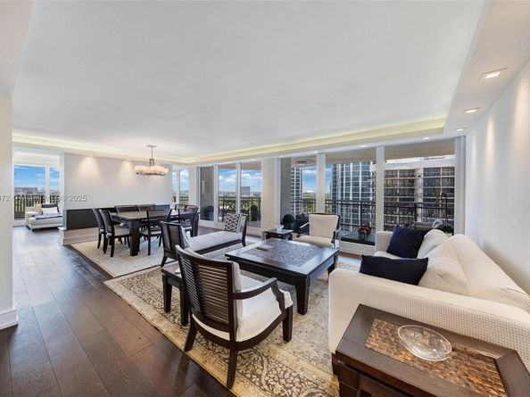 2901 S Bayshore Dr 17G/H, Miami FL 33133