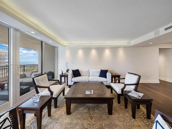 2901 S Bayshore Dr 17G/H, Miami FL 33133