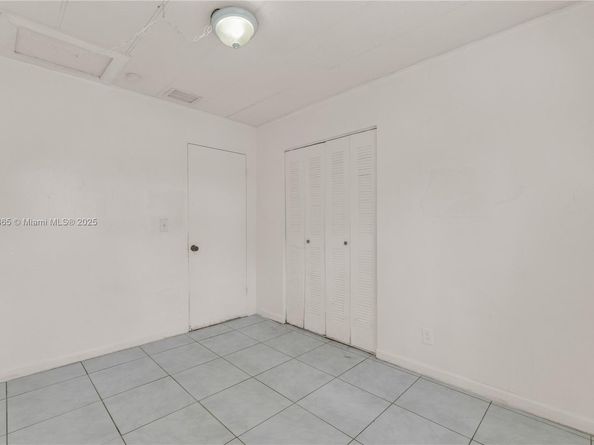 2005 NW 11th Ave, Fort Lauderdale FL 33311