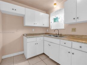 2005 NW 11th Ave, Fort Lauderdale FL 33311
