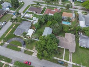 2005 NW 11th Ave, Fort Lauderdale FL 33311