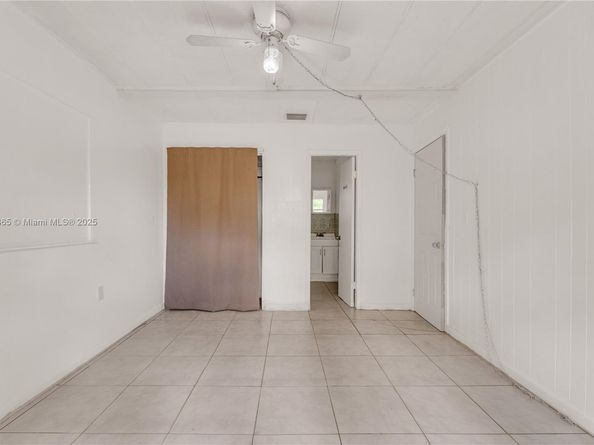 2005 NW 11th Ave, Fort Lauderdale FL 33311