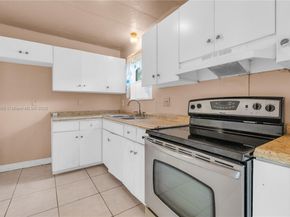 2005 NW 11th Ave, Fort Lauderdale FL 33311
