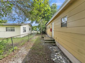 2005 NW 11th Ave, Fort Lauderdale FL 33311