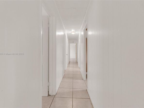 2005 NW 11th Ave, Fort Lauderdale FL 33311