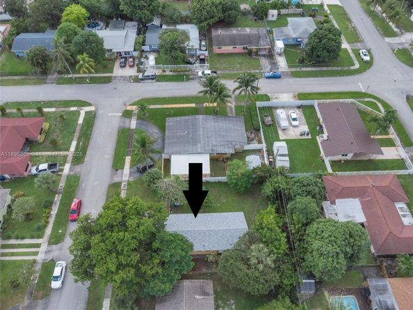 2005 NW 11th Ave, Fort Lauderdale FL 33311