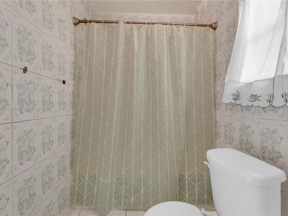2005 NW 11th Ave, Fort Lauderdale FL 33311