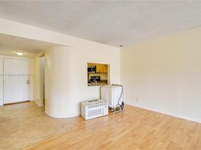 3905 N Nob Hill Rd 106, Sunrise FL 33351