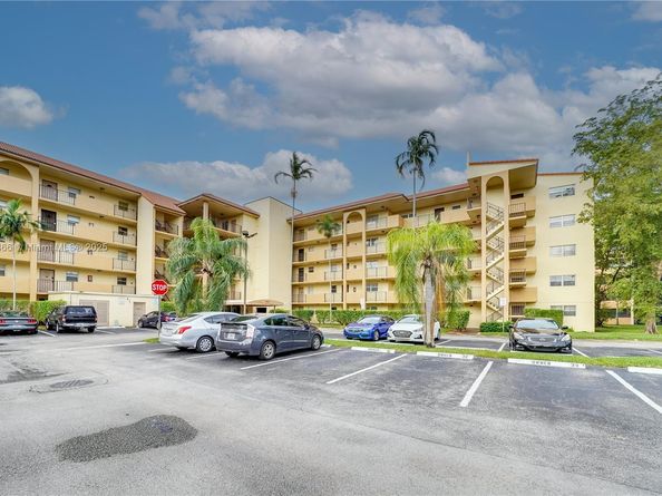 3905 N Nob Hill Rd 106, Sunrise FL 33351