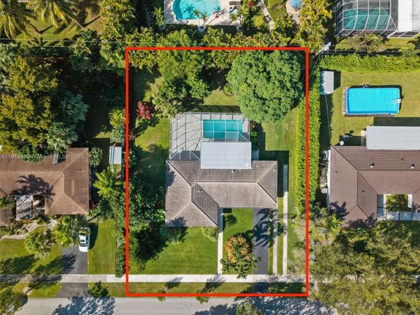 15420 SW 86th Ave, Palmetto Bay FL 33157