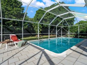 15420 SW 86th Ave, Palmetto Bay FL 33157