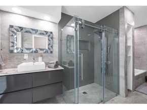 19810 NE 22nd av, Miami FL 33180