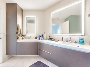 851 NE 1st Ave 1508, Miami FL 33132