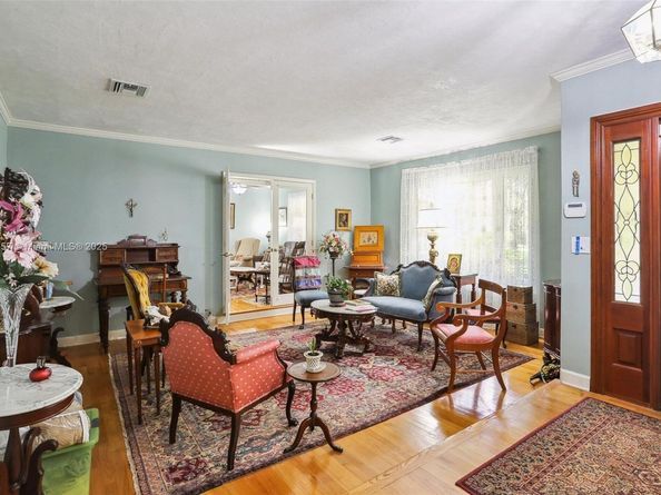 10920 SW 68th Ave Rd, Pinecrest FL 33156