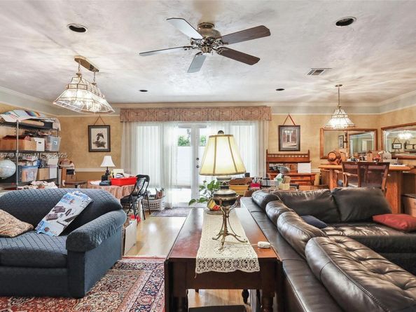 10920 SW 68th Ave Rd, Pinecrest FL 33156