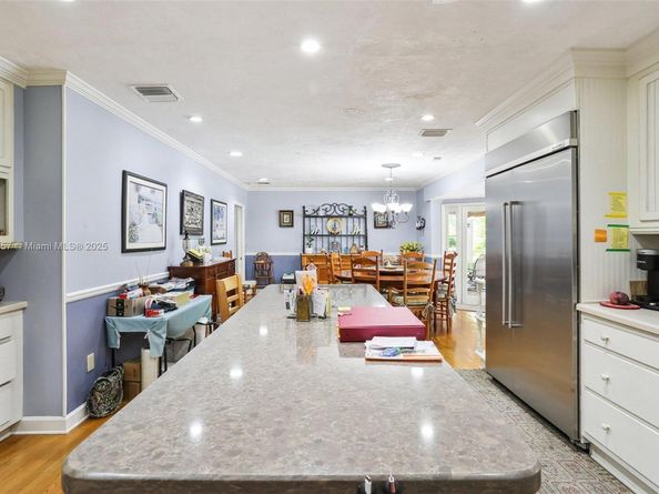10920 SW 68th Ave Rd, Pinecrest FL 33156