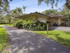 10920 SW 68th Ave Rd, Pinecrest FL 33156