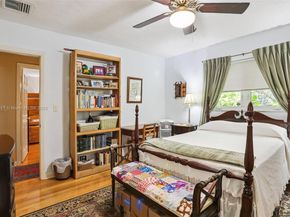 10920 SW 68th Ave Rd, Pinecrest FL 33156