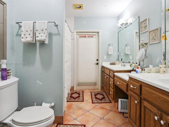 10920 SW 68th Ave Rd, Pinecrest FL 33156