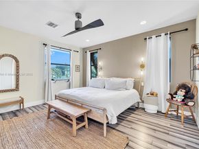 233 NE 11th St, Fort Lauderdale FL 33304