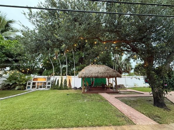 5838 Madison St, Hollywood FL 33023