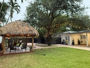 5838 Madison St, Hollywood FL 33023