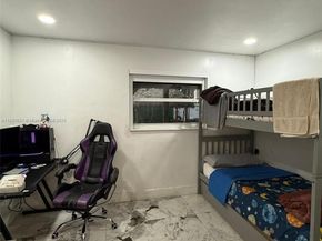 5838 Madison St, Hollywood FL 33023