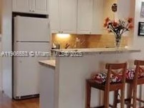 15610 NE 6th Ave 18C, Miami FL 33162
