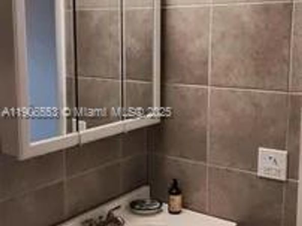 15610 NE 6th Ave 18C, Miami FL 33162