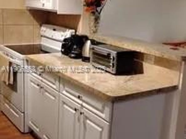 15610 NE 6th Ave 18C, Miami FL 33162