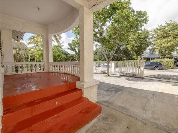 1338 SW 14th St, Miami FL 33145