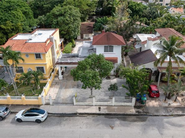 1338 SW 14th St, Miami FL 33145