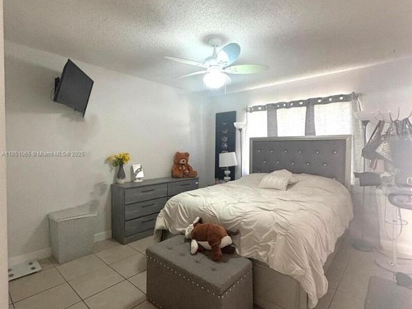 18850 NW 57th Ave 306, Hialeah FL 33015