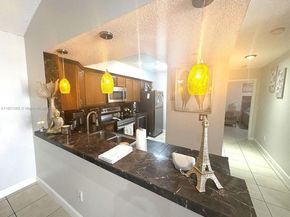 18850 NW 57th Ave 306, Hialeah FL 33015
