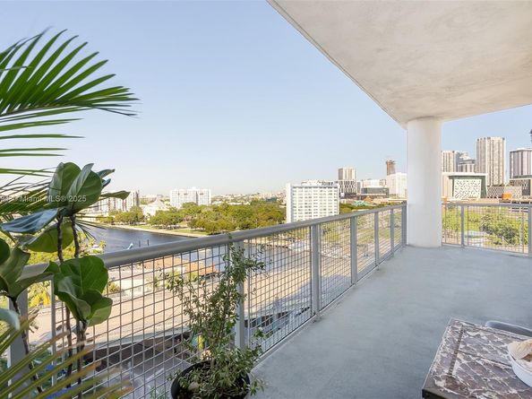 Undisclosed Address #A11864991, Miami FL 33130