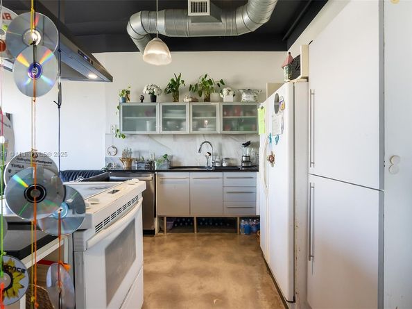 Undisclosed Address #A11864991, Miami FL 33130