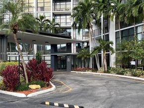800 Parkview Dr 701, Hallandale Beach FL 33009