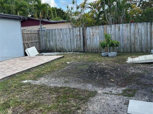 3600 SW 122nd Ave, Miami FL 33175