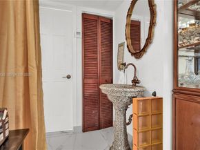 16750 NE 10th Ave 314/315, North Miami Beach FL 33162