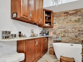 16750 NE 10th Ave 314/315, North Miami Beach FL 33162