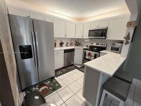 434 Pine Glen Ln A1, Green Acres FL 33463