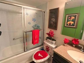 434 Pine Glen Ln A1, Green Acres FL 33463