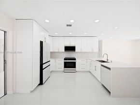 21 SE 7th St, Pompano Beach FL 33060