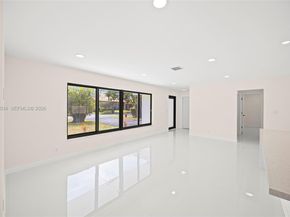 21 SE 7th St, Pompano Beach FL 33060