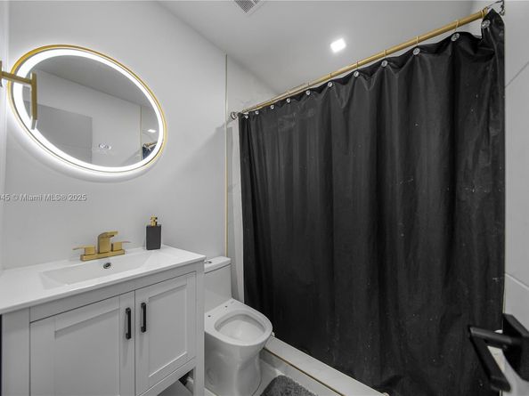 12223 SW 219th St, Miami FL 33170