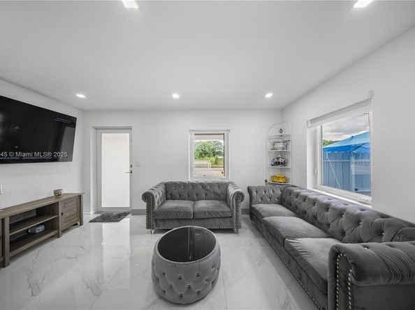 12223 SW 219th St, Miami FL 33170