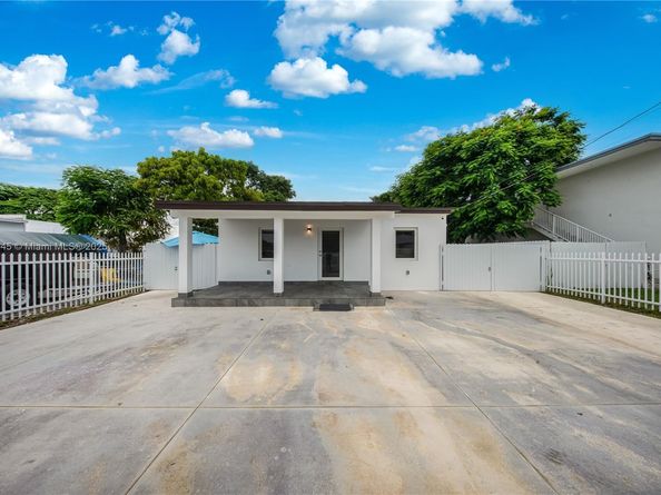 12223 SW 219th St, Miami FL 33170