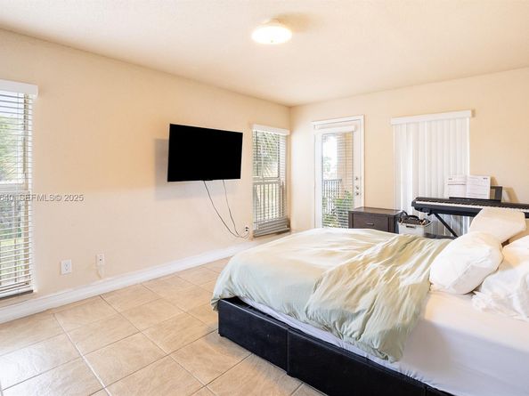 777 Riverside Dr 1537, Coral Springs FL 33071