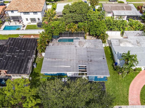 17860 NE 9th Pl, North Miami Beach FL 33162