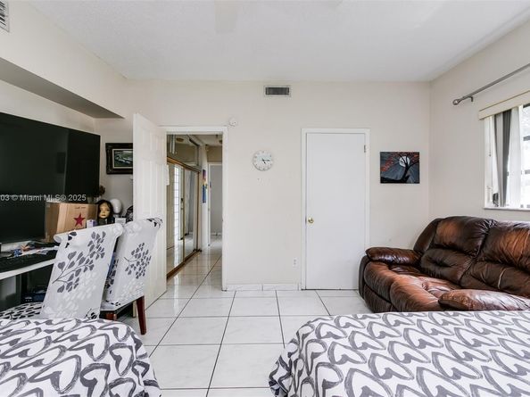 17860 NE 9th Pl, North Miami Beach FL 33162